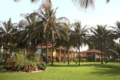 The lawns in front of The Kairaba guest rooms