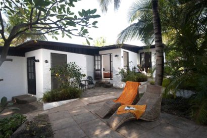 External view of rooms at Bakotu Hotel
