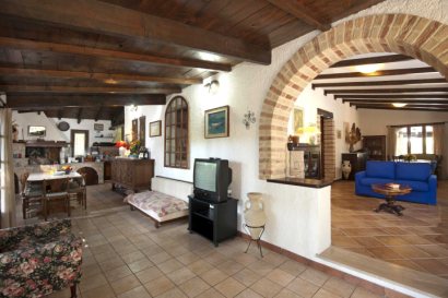 Lounge/dining area