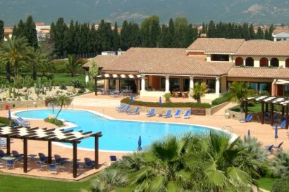 Grounds/Pool Area