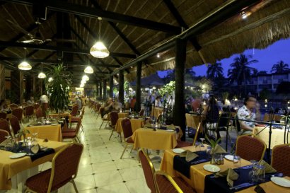 Kudula buffet restaurant at the Kombo Beach Hotel