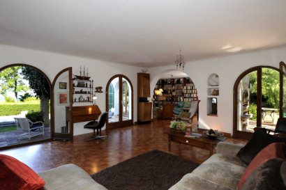 Lounge Area