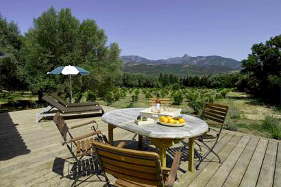 Terrace with views across the mountains