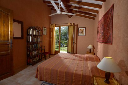 Twin bedroom