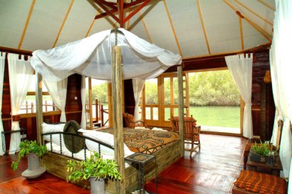 Floating lodge interior at Mandina
