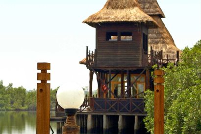 Stilted 2-storey lodge at Mandina