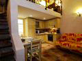 Lounge/Dining Area