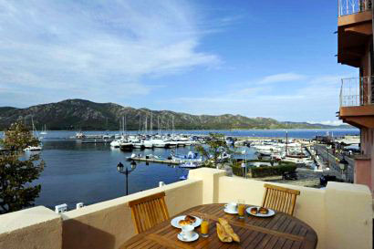 Dining Area on Terrace and Views