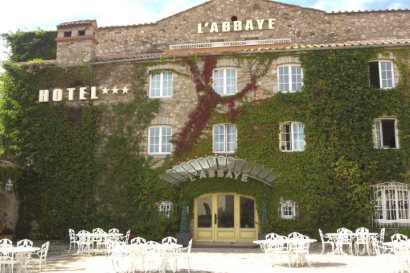 Hotel & Terrace