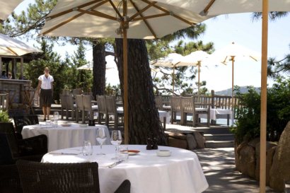 Terrace bar