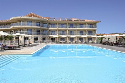 Hotel Costa Salina with shared pool