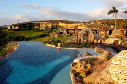 Shared pool & hotel