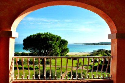 Grounds/Sea Views