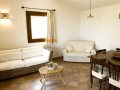 Lounge/Dining Area